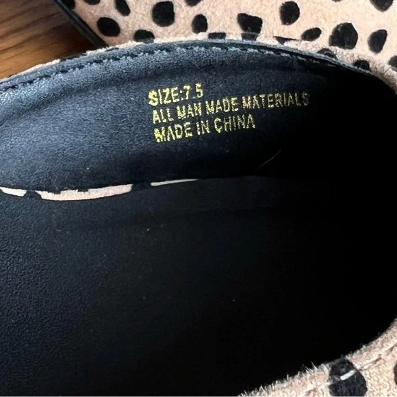 ⭐️ Lulus Maryna Black and Tan Cheetah Suede Pointed-Toe Mules Size 7.5 - Picture 7 of 9